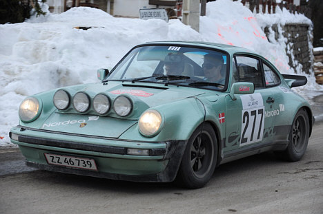 Debutanterne, brødrene Mark og Kore Berg, har kørt deres Porsche 911 frem til en placering som tredjebedste danske hold.